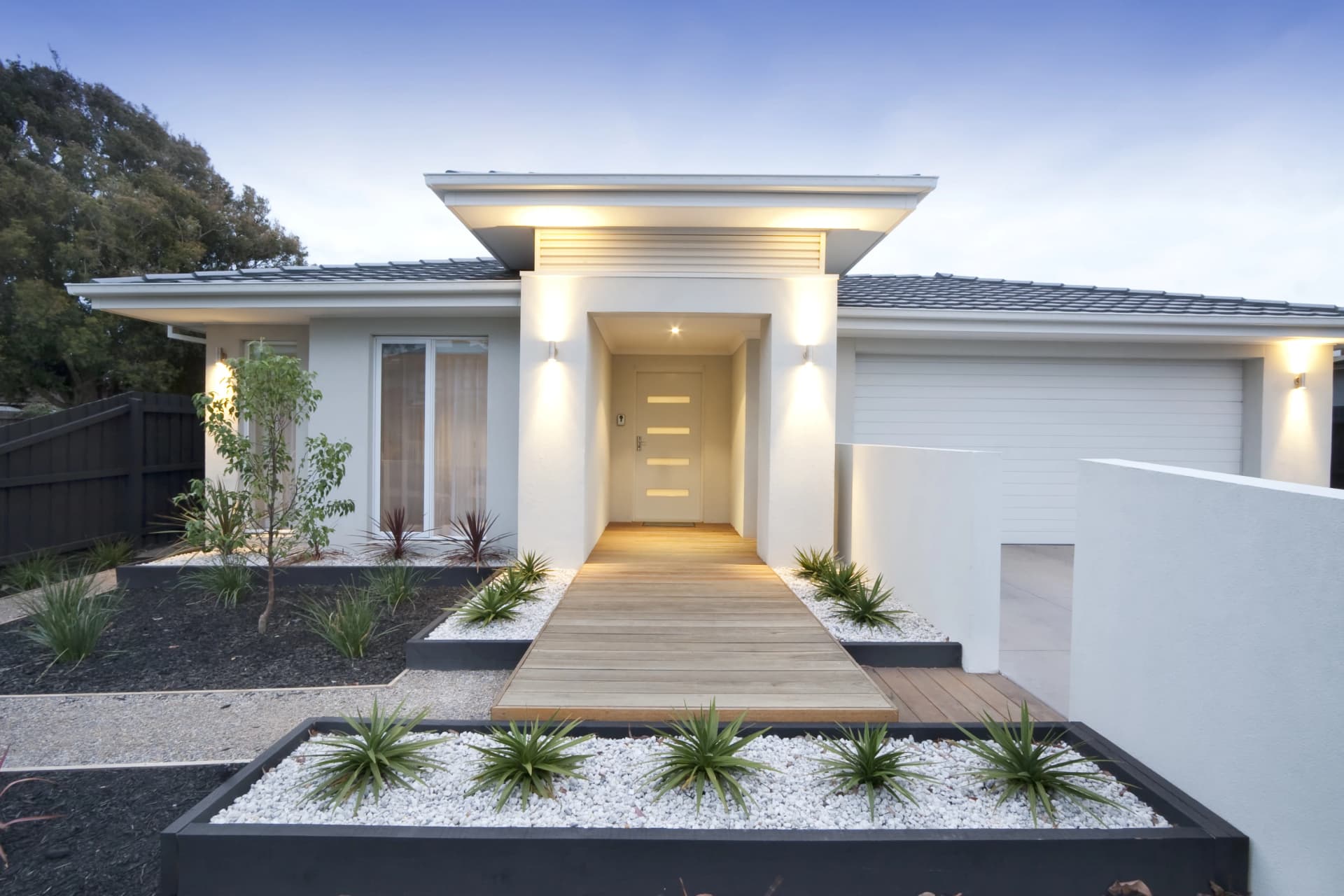 Driveway & Entry Lighting